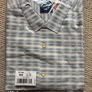 Tommy Bahama NWT short sleeve Pixel in Paradise Blue and Gray Plaid silk c Shirt